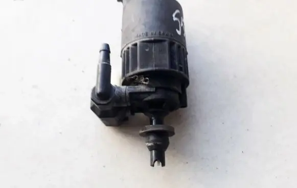 Renault Scenic I Windscreen/windshield washer pump