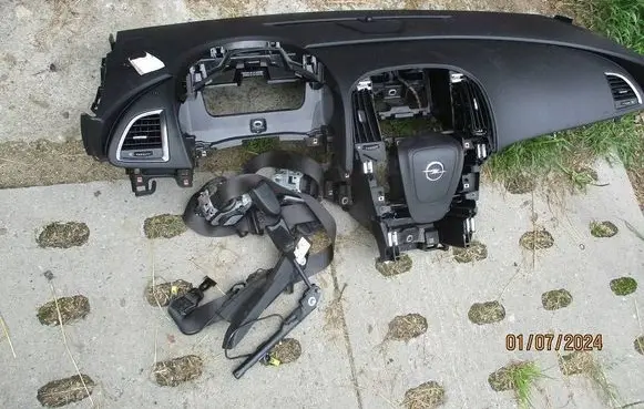 Opel Astra J Dashboard 