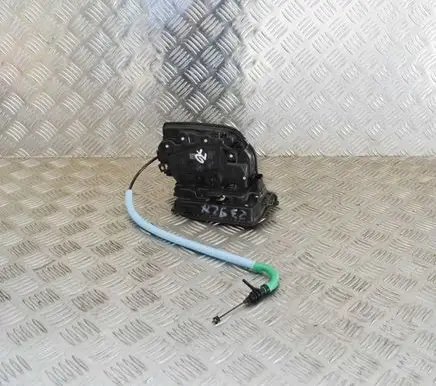 BMW X1 F48 F49 Coupe door lock (next to the handle) 7281931