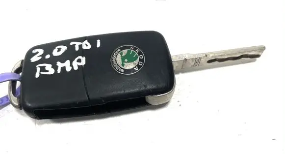 Skoda Superb B6 (3T) Ignition key/card 