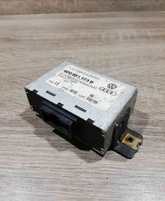 Audi A4 S4 B5 8D Alarm control unit/module 4D0951173B
