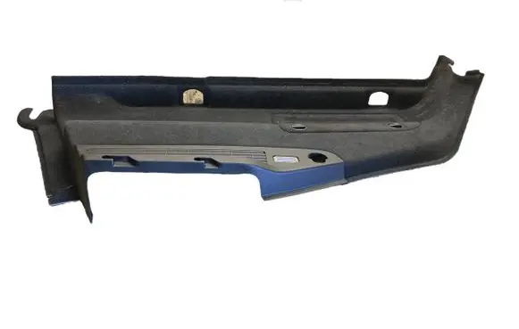 Trunk/boot lower side trim panel
