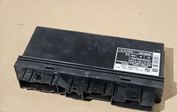 BMW 5 E60 E61 Comfort/convenience module 6957143 571324000 5WK49110