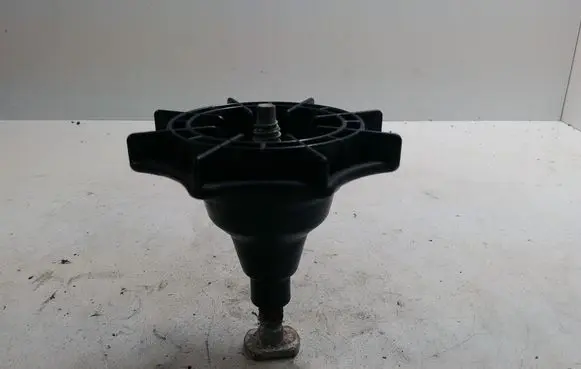 Opel Insignia A Spare wheel bolt 13305591