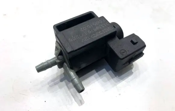 Volvo V60 Fuel pressure regulator 31339879
