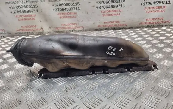 Audi Q7 4L Exhaust manifold 078253033S