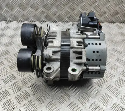 Volvo XC60 Generator/alternator 32406403 32137503