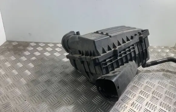 Skoda Octavia Mk2 (1Z) Air filter box 3C0129607BC 3C0129601BR