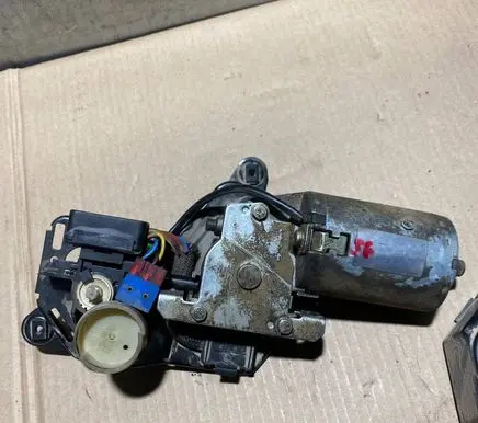 Mercedes-Benz E W124 Sunroof motor/actuator 1248210024