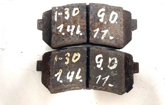 Hyundai i30 Brake pads (rear) 