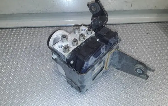 Opel Insignia A ABS Pump 13316697