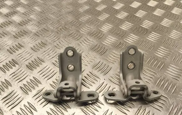 Hyundai Tucson JM Front door hinge set 
