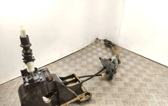 Citroen C4 III e-C4 Gear shifter/selector 9824166680