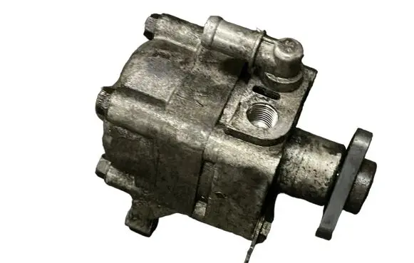 BMW 3 E46 Power steering pump 7611040118