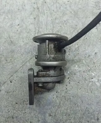 Audi A6 S6 C5 4B EGR valve 078131101F