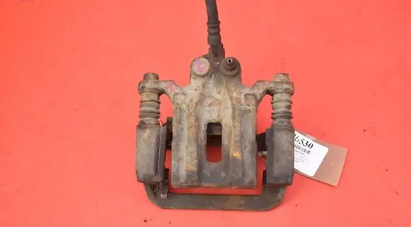 Nissan Pathfinder R51 Rear brake caliper