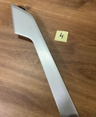 Audi A4 S4 B8 8K Front door trim bar 8W0867410