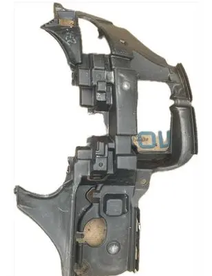 Mercedes-Benz SL R230 Front bumper mounting bracket A2308850365