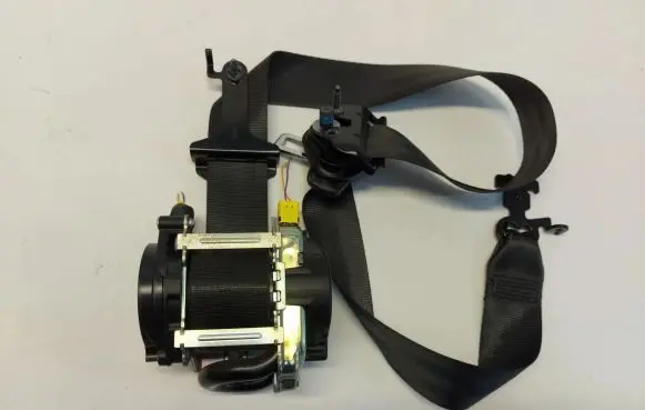 Volvo V60 Front seatbelt