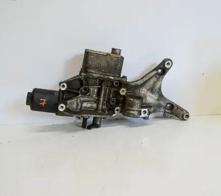 Engine oil radiator