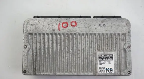 Toyota Yaris Engine control unit/module 896610DK90