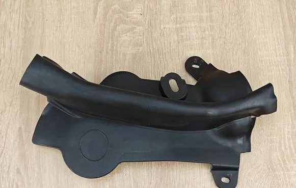 BMW 8 G16 Engine compartment rubber 7349601