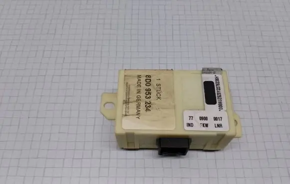 Audi A6 S6 C5 4B Immobilizer control unit/module 8D0953234 7709000017