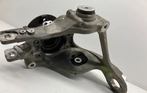 Audi A7 S7 4G Rear wheel hub 8R0505436C