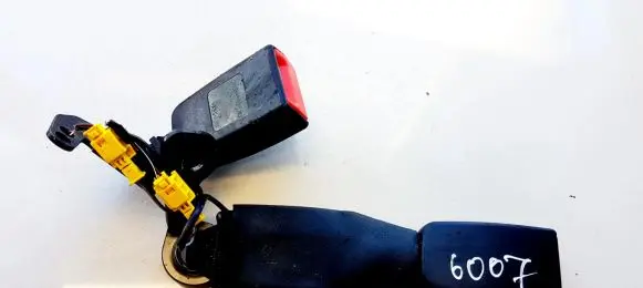 Mercedes-Benz C AMG W204 Rear seatbelt buckle A2048602669