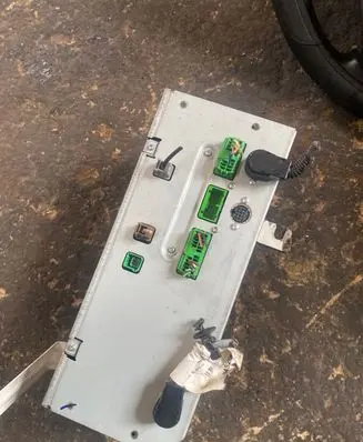 Volvo S80 GPS navigation control unit/module 86337971 V01670 Y9130141B