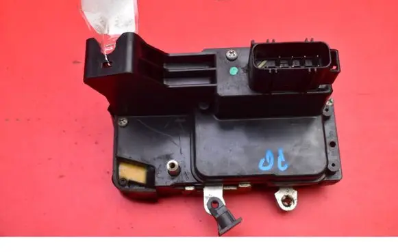 Ford Fiesta Front door lock 2S6A-A21812-E