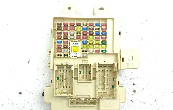 KIA Sportage Fuse module 91950D9710