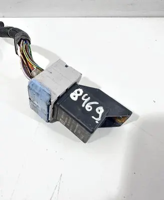 Ford Kuga II Glow plug pre-heat relay 9893299780