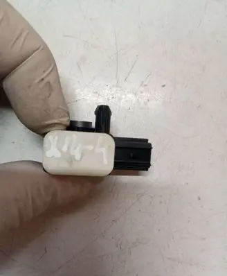 Volvo V60 Airbag deployment crash/impact sensor 31334336