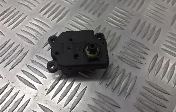 Citroen C5 A/C air flow flap actuator/motor EAD515