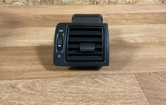 Volvo V50 Dashboard side air vent grill/cover trim 30715099
