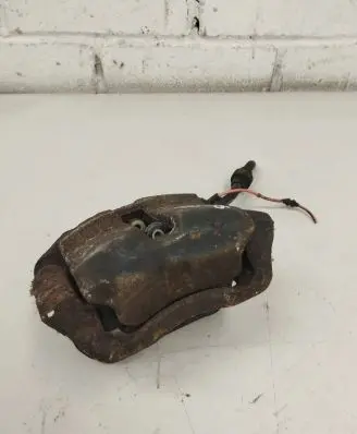 Renault Megane I Front brake caliper