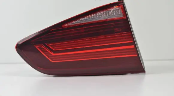 Volkswagen Golf VII Tailgate rear/tail lights 5G0945093AG L90124374