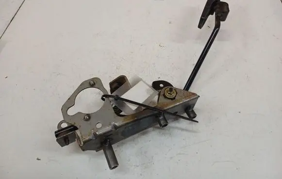 Mazda Premacy Clutch pedal 