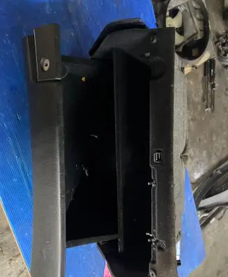 Mercedes-Benz C W203 Glove box A2036803291 A2036804950