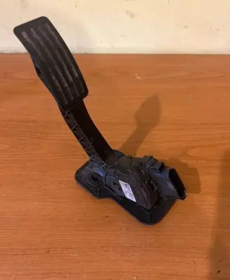 Ford Transit Accelerator throttle pedal 6C119F836CC