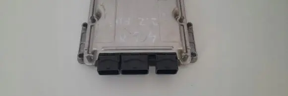 Peugeot 406 Engine control unit/module 0281010876