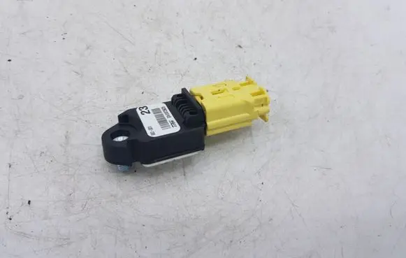 Lexus IS 220D-250-350 Airbag deployment crash/impact sensor 8983153010 8107256215