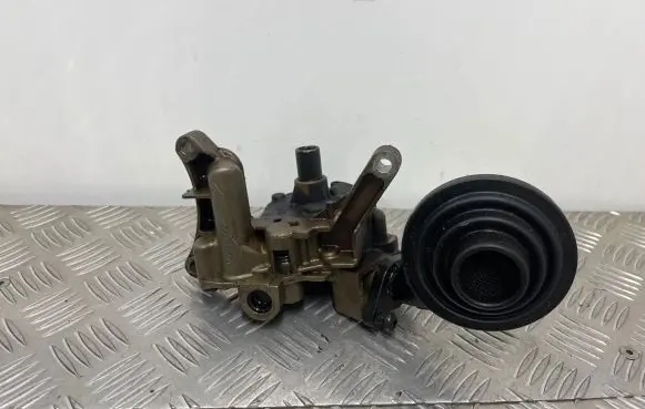 Audi A6 S6 C7 4G Oil pump 06E115105