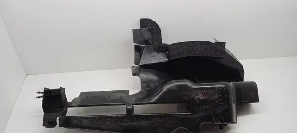 Toyota RAV 4 (XA40) Radiator trim 1669536090 1669536100
