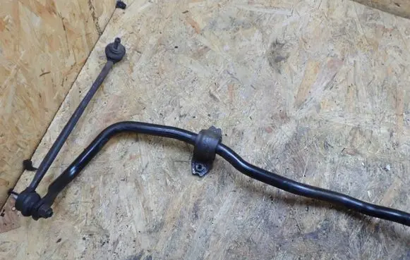 Skoda Octavia Mk3 (5E) Front anti-roll bar/sway bar 5Q0411303P