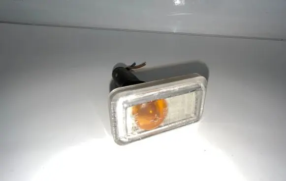 Audi 80 90 S2 B4 Front fender indicator light 161949101B 0LSA020120 56248