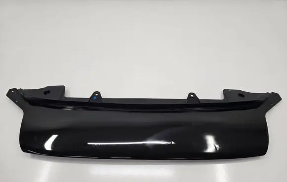 Front bumper lip