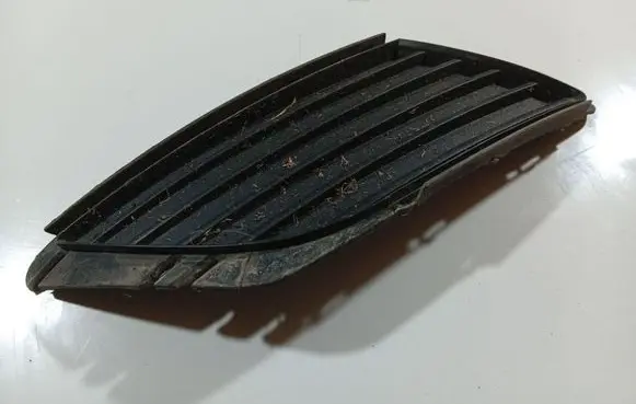 Opel Combo C Front bumper lower grill