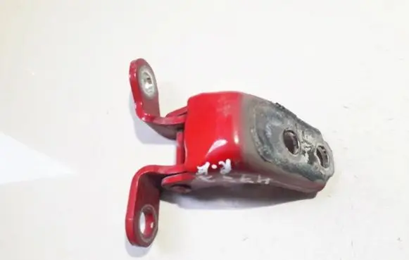 Honda Civic Front door upper hinge